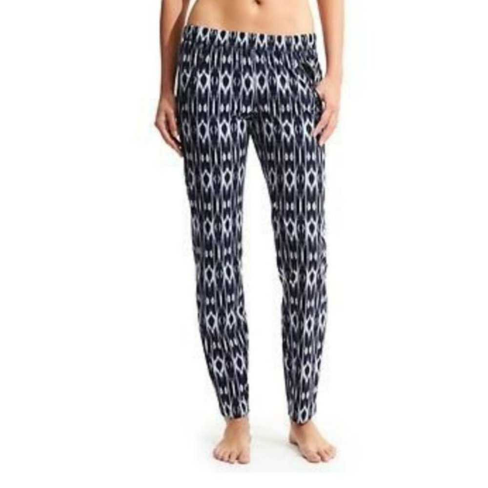 Athleta Women's 4 Blue White Ikat‎ Reflection Aspire Ankle Pants stretch pockets